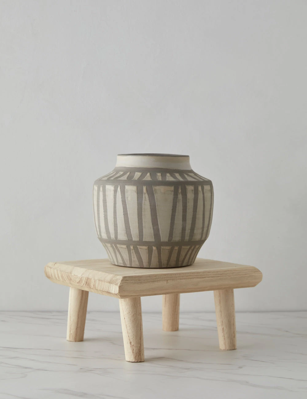 Ewing Pedestal 4 Ewing Pedestal - Image 2