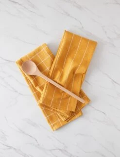 Simple Kitchen Towels (set Of 2) By Farmhouse Pottery 20 Simple Kitchen Towels (set Of 2) By Farmhouse Pottery -Tableware Supplies Store SimpleKitchenTowels OchrewithWhite 16267